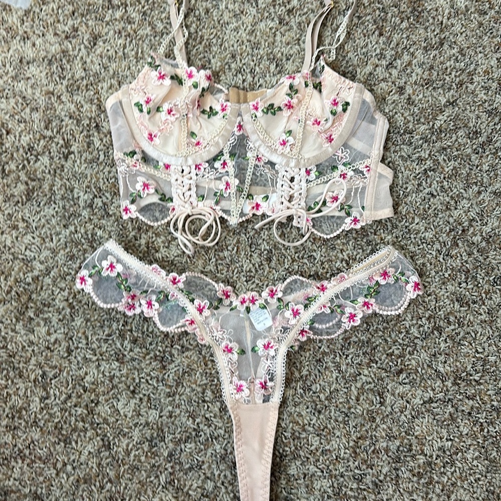 Floral lingerie